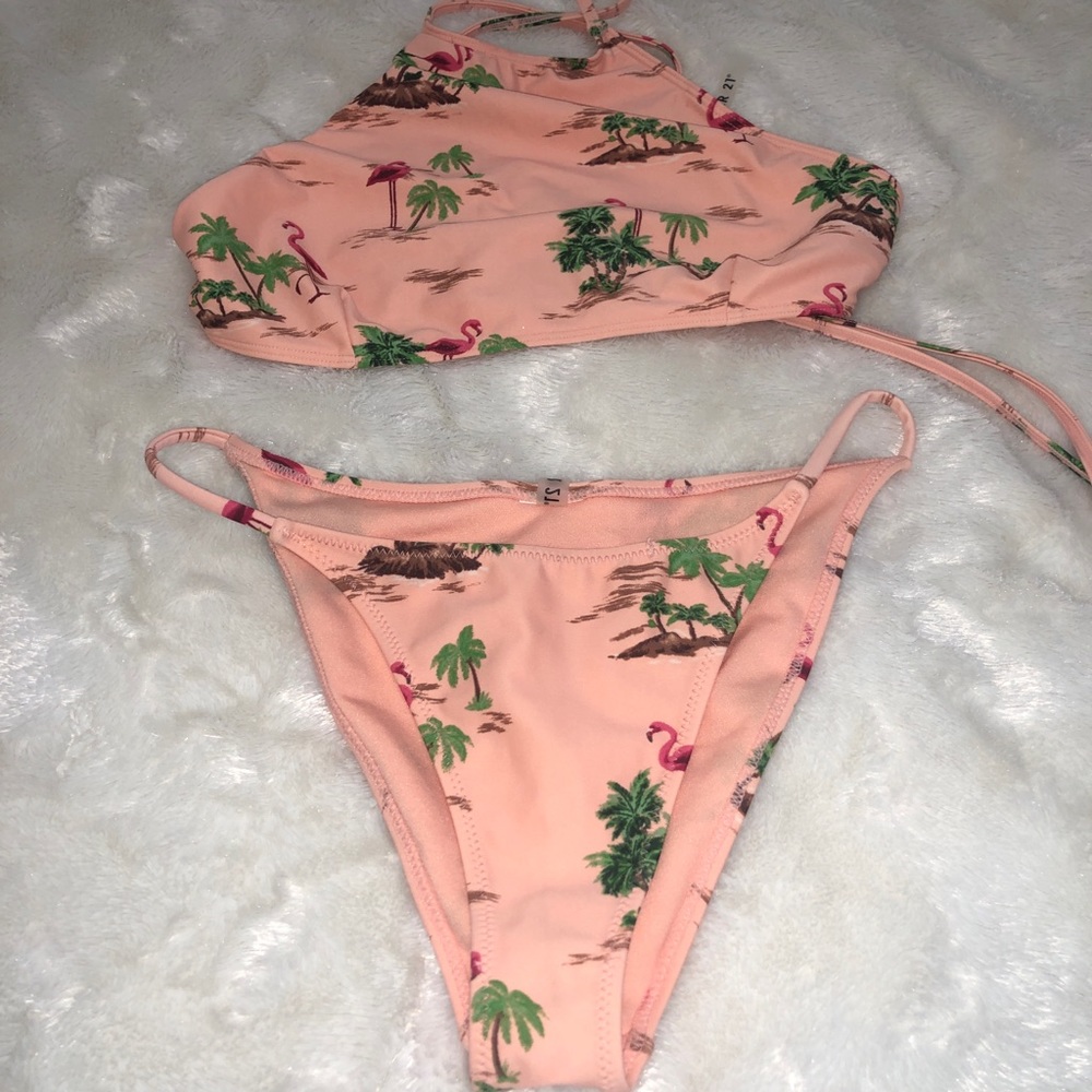 Halter Bikini - Picture 2 of 6